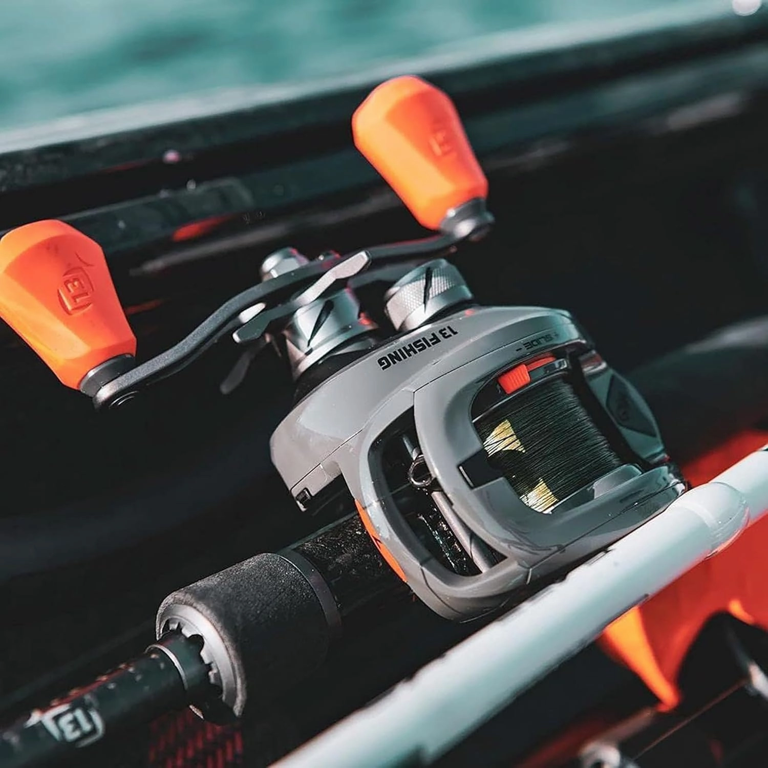 13 FISHING - Concept Z SLIDE - Baitcast Reels - Includes Skull Cap Low-Profile Baitcast Reel Cover
