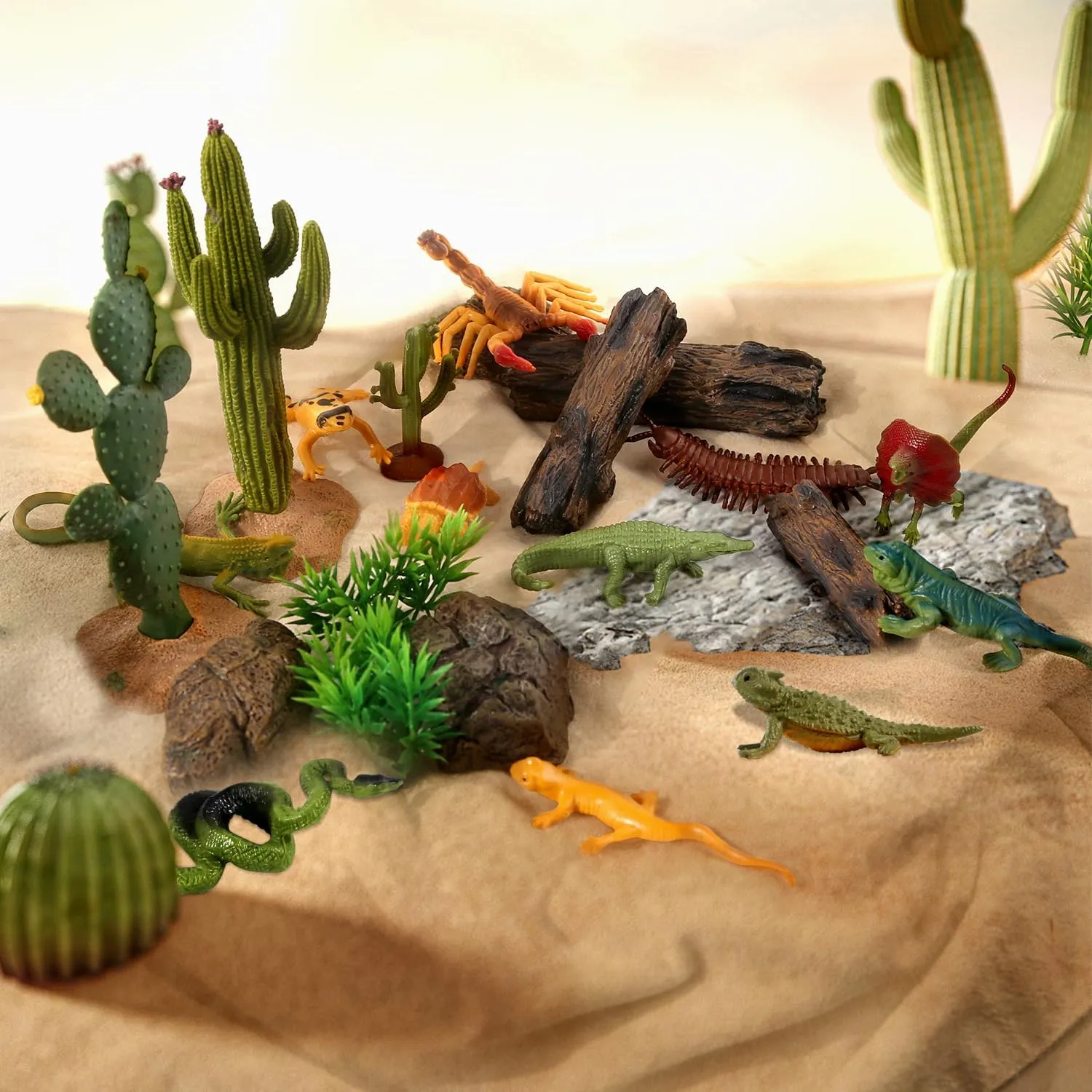 32Pcs Desert Reptiles Animals Figures Toys Resin Diorama Lizard Snake Cactus Trees Rock Playset for Kids Toddlers Cake Decoration Birthday Halloween Party Favor School Projects