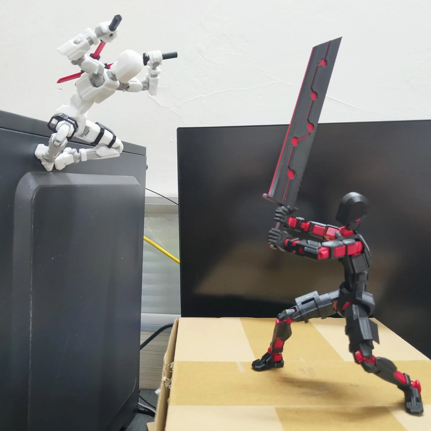 (Assembly Completed Dummy 20 Action Figure, 8.1 inches， Strong Magnetic Accessories， 8 Types of Weapons 3D Printed Robot Multi-Jointed Movable, Spider Ninja Series (red)