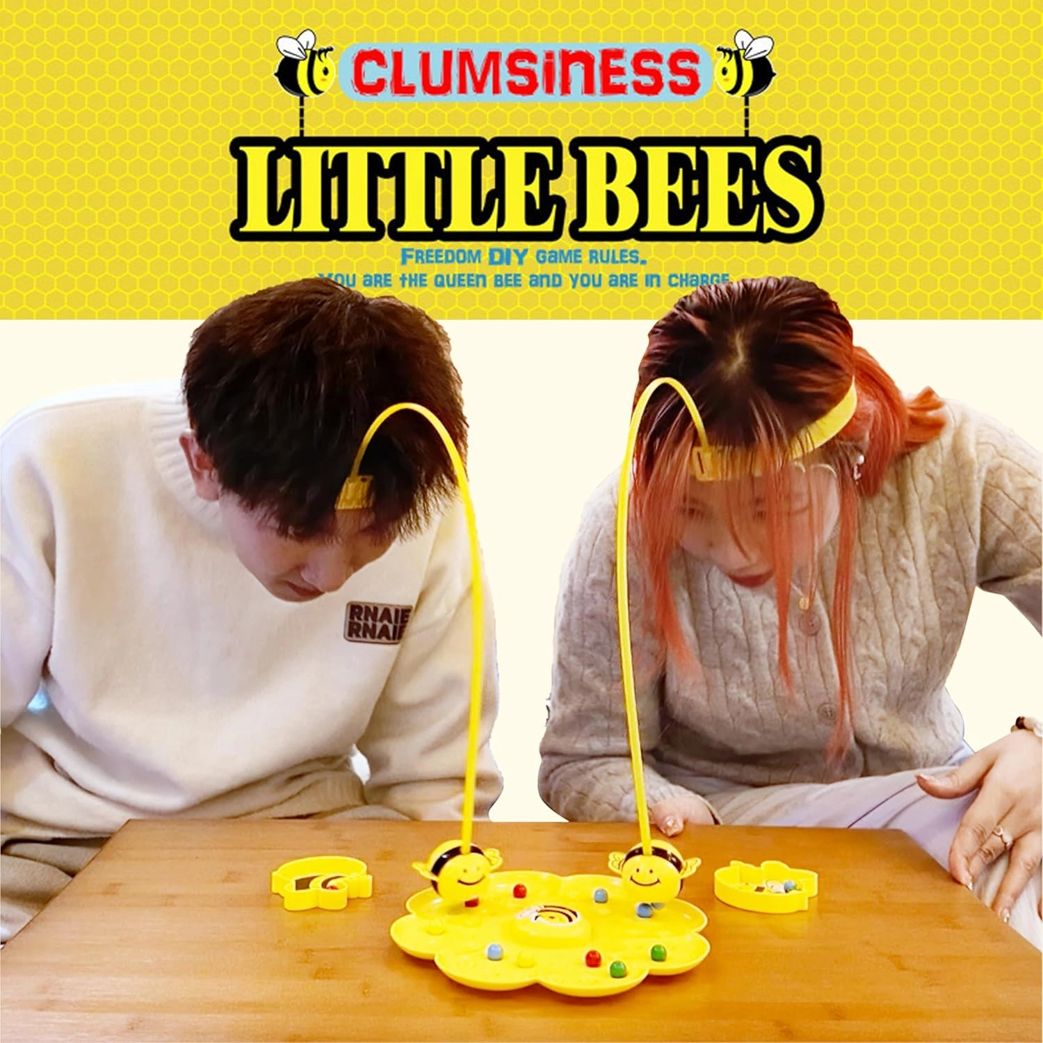 Bee-Shaped Plastic Toy Fun Interactive Toy for Family and Friends Gatherings Cute Yellow Honeybee for Group Play, Multi-Person Educational Toy for All Ages (Four People)