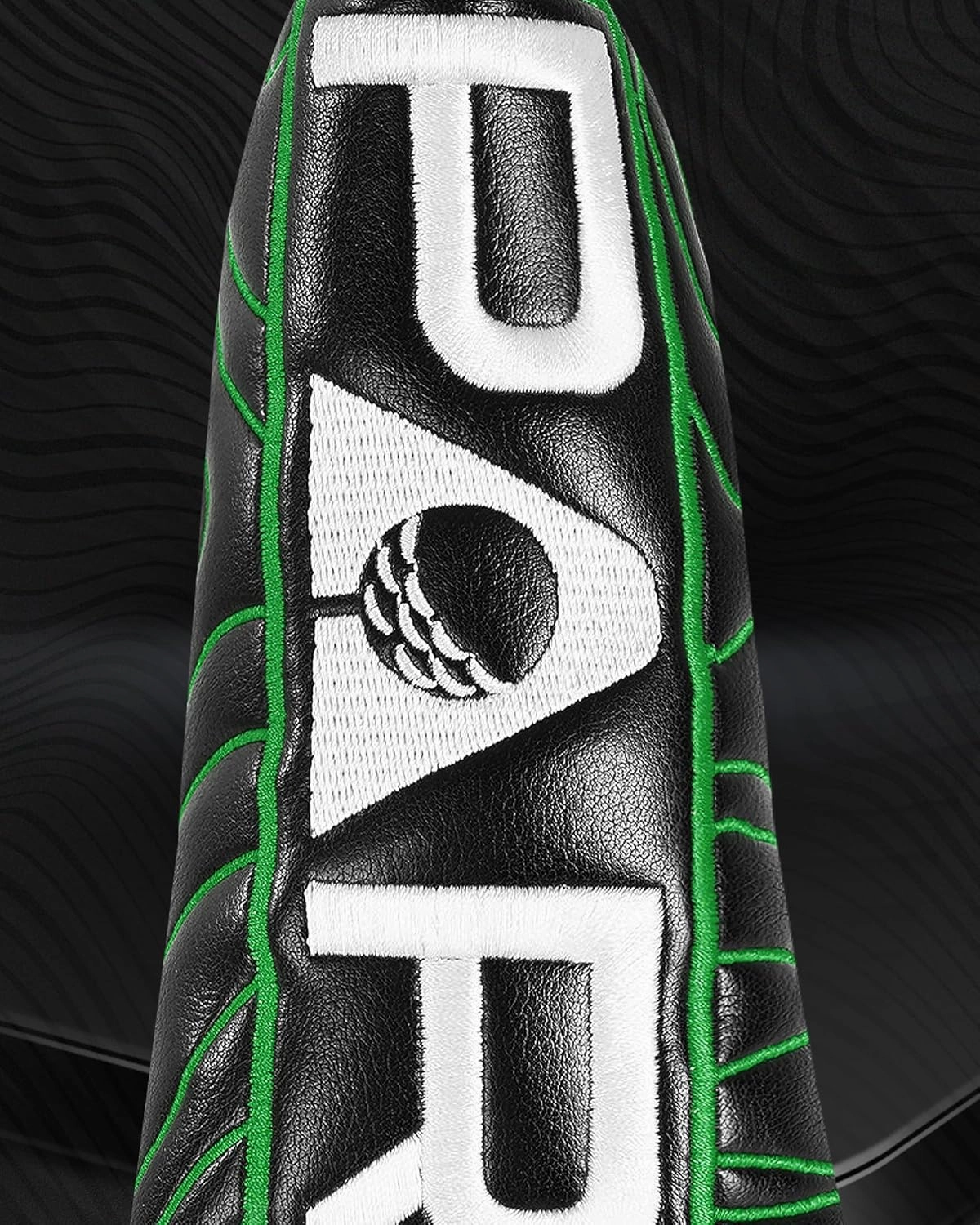 BIG TEETH Golf Blade Putter Cover Headcover Club Protector Par Putter Head Covers Magnetic Bar Closure for Scotty Cameron Taylormade Odyssey Golf Course Texture Pattern