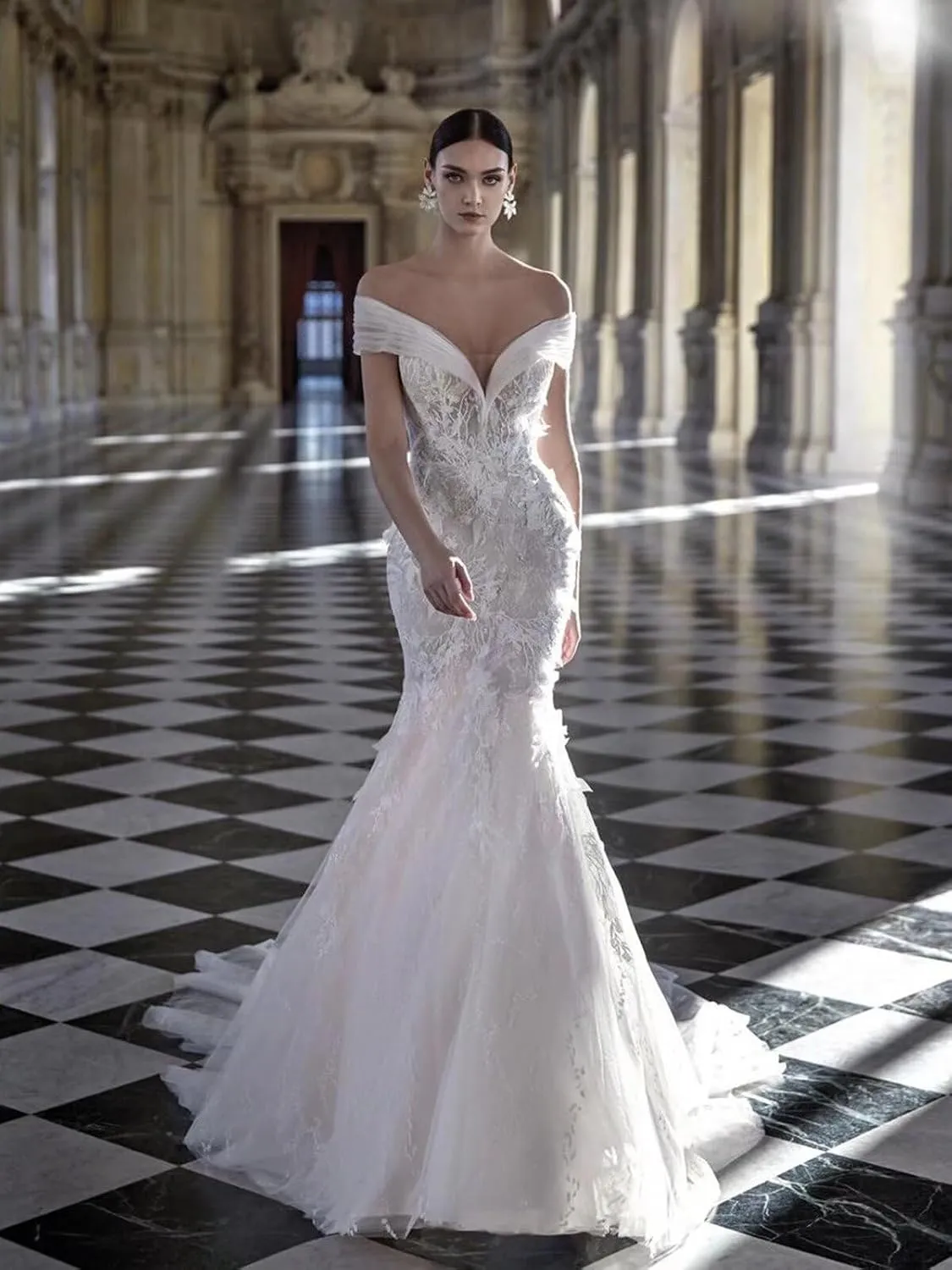 Boho Off Shoulder Tulle Wedding Dresses for Bride Lace Applique Long Train Bridal Gowns