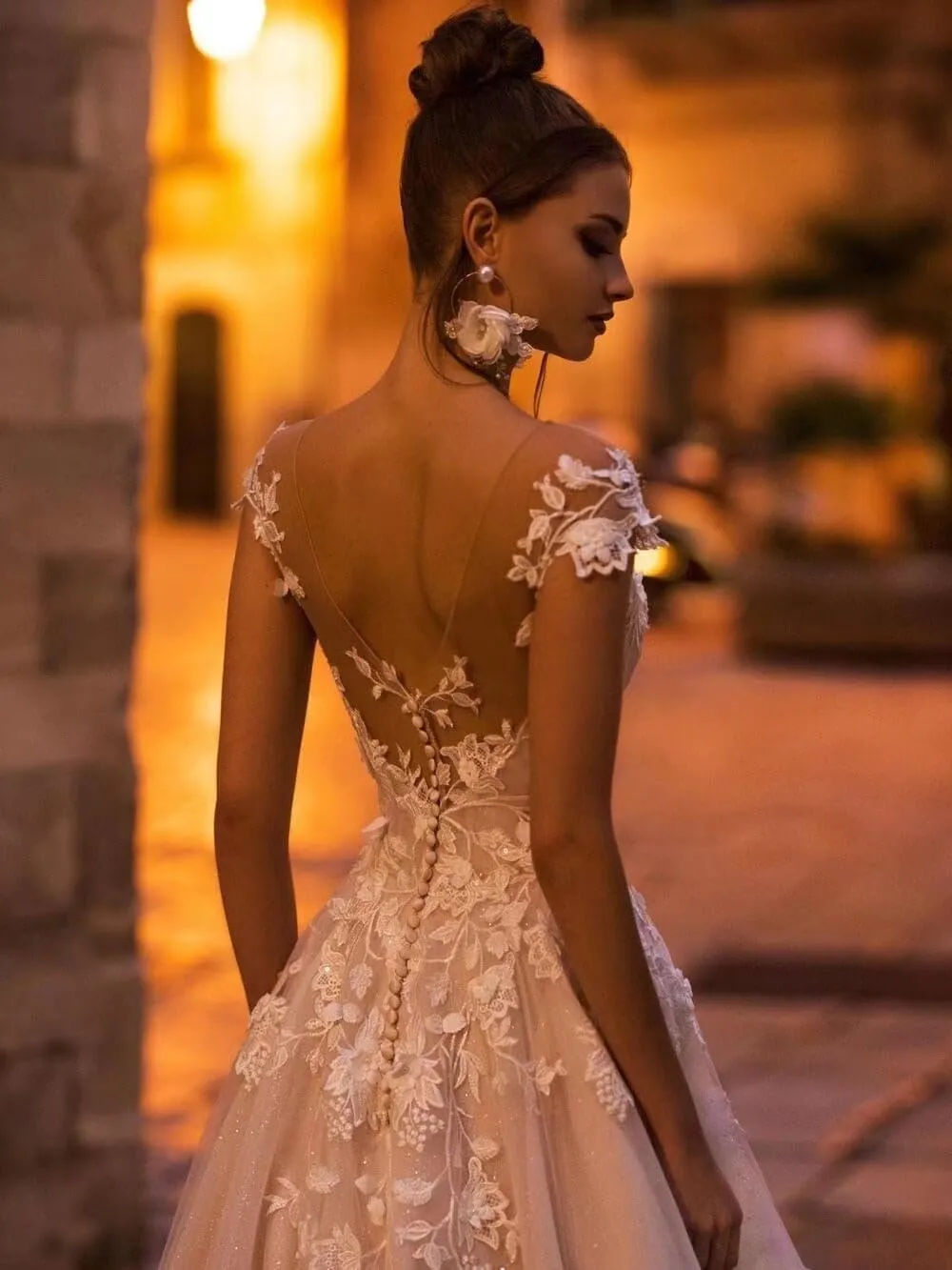 Boho Off Shoulder Tulle Wedding Dresses for Bride Lace Applique Long Train Bridal Gowns