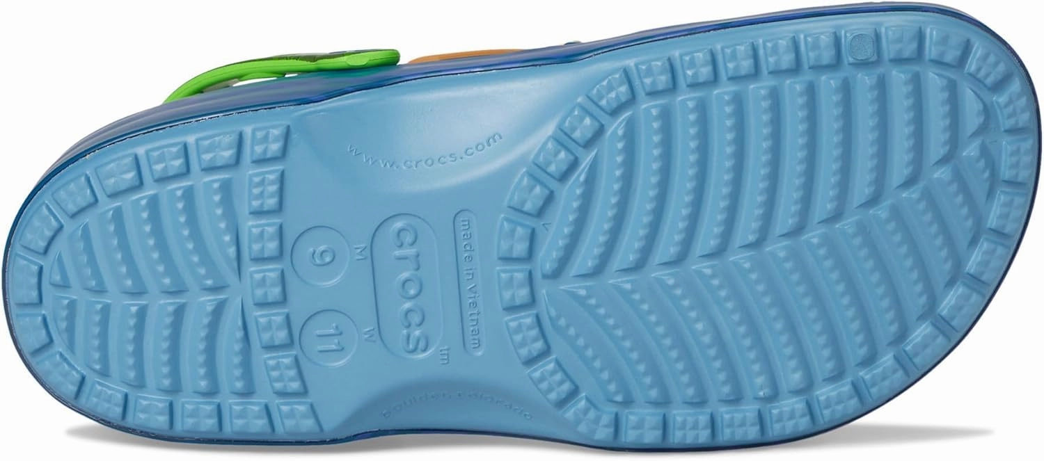 Crocs Unisex-Adult Disney Moana Classic Clogs
