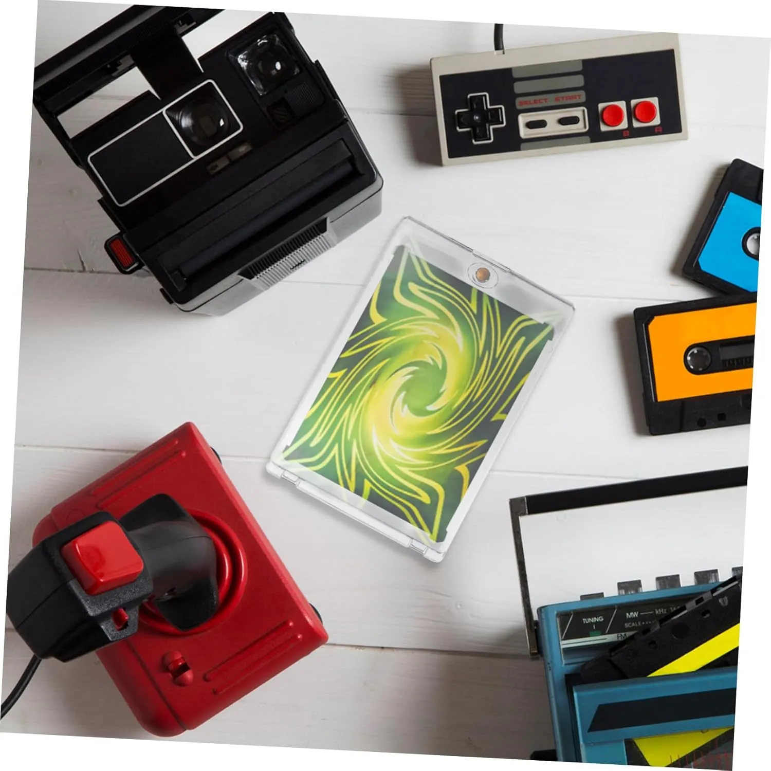 FAVOMOTO Game Card Holder of 10 Card Case for Playing Cards Sturdy Plastic Simple Stylish Design Gold Closure