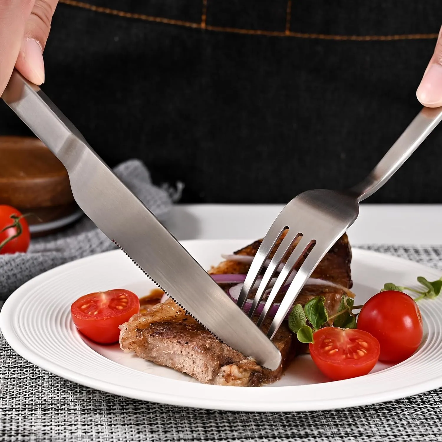 KINGSTONE Forged Silverware Set, 40-Piece Matte Flatware Set for 8, 18/10 Stainless Steel Silverware Cutlery Set Matte Satin Finish (Matte Silver)