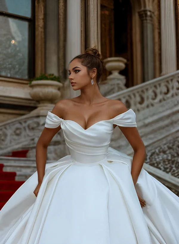 Luxury Satin Wedding Dress With Ruffle