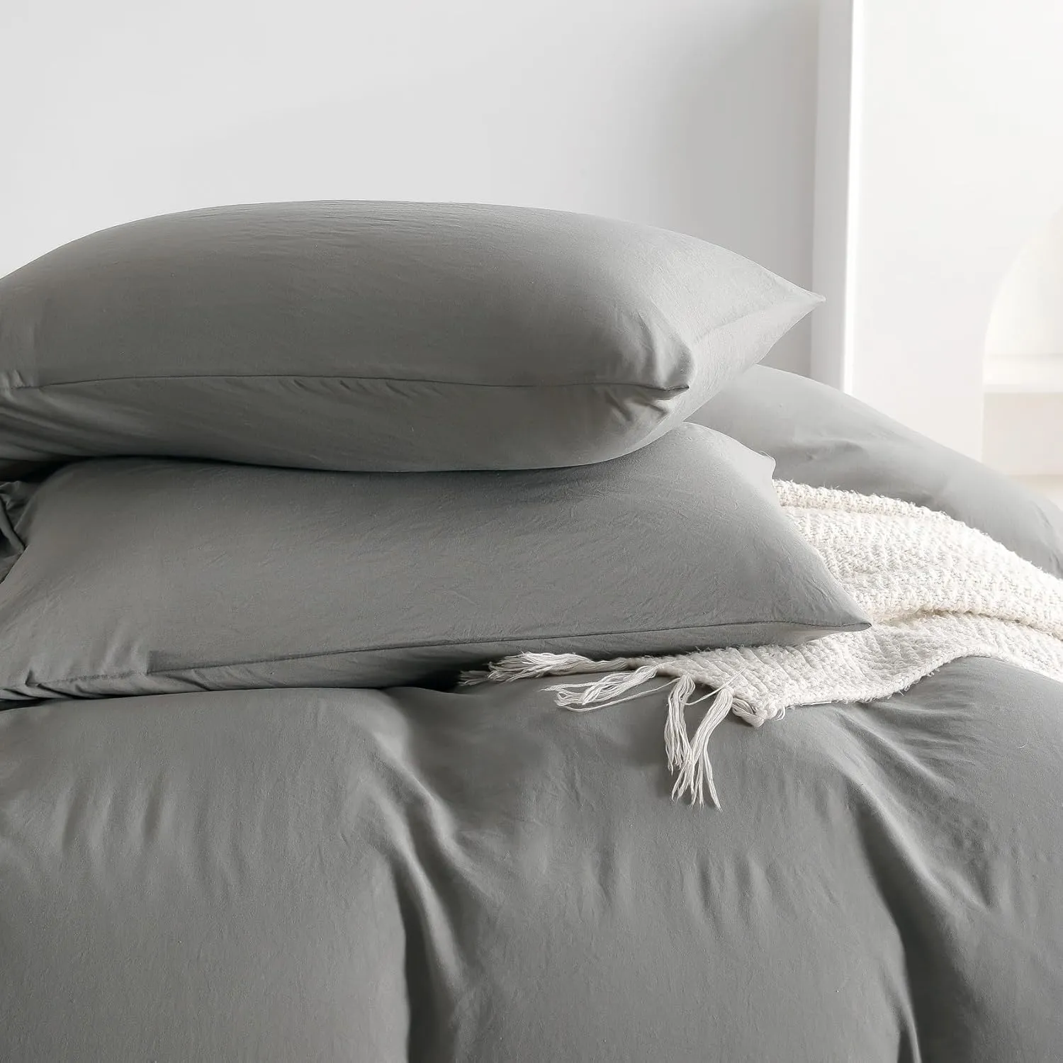 OAITE Duvet Cover,Protects and Covers Your Comforter/Duvet Insert,Luxury 100% Super Soft Microfiber,King Size,3 Piece Duvet Cover Set Includes 2 Pillow Shams