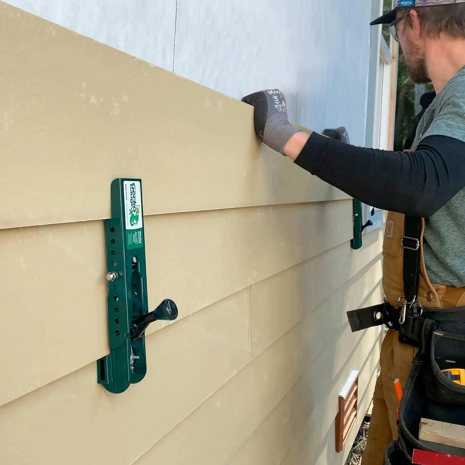 PacTool Gecko Gauge LP Siding Tool, The Original Home Siding Installation Kit - For Use with 3/18 Inch LP Engineered Wood Siding, Includes 2 Gecko Gauge Clamps for One Person Installation