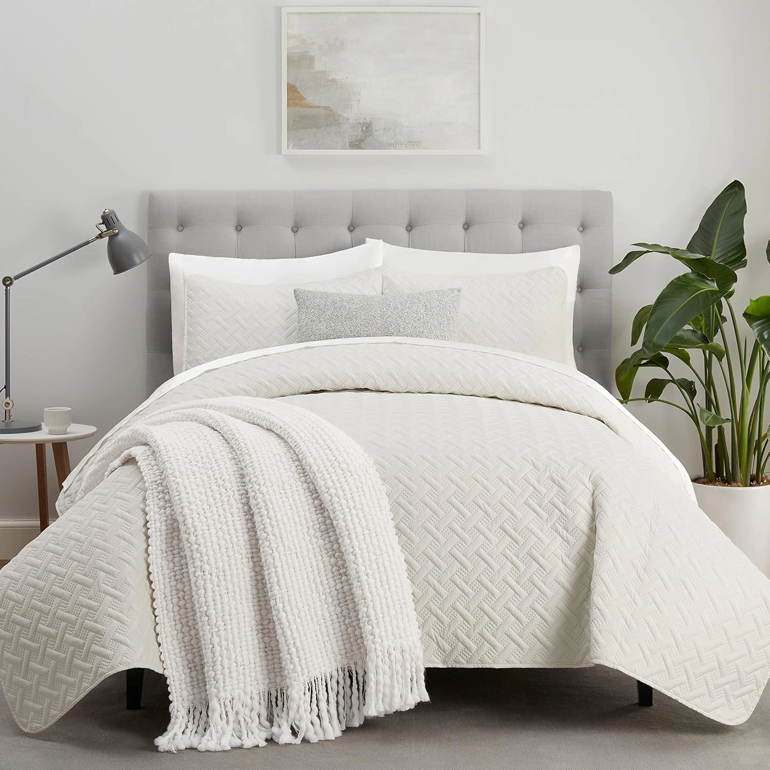 Serta ComfortSure Soft 3-Piece Full/Queen Quilt Bedding Set, Includes Bedspread/Coverlet and Pillow Shams, Bedding for All Seasons, Machine Washable, Ivory
