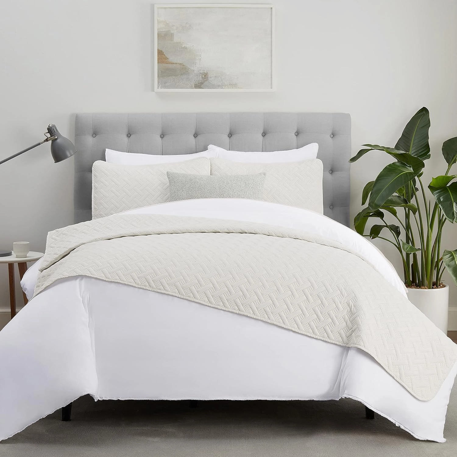 Serta ComfortSure Soft 3-Piece Full/Queen Quilt Bedding Set, Includes Bedspread/Coverlet and Pillow Shams, Bedding for All Seasons, Machine Washable, Ivory