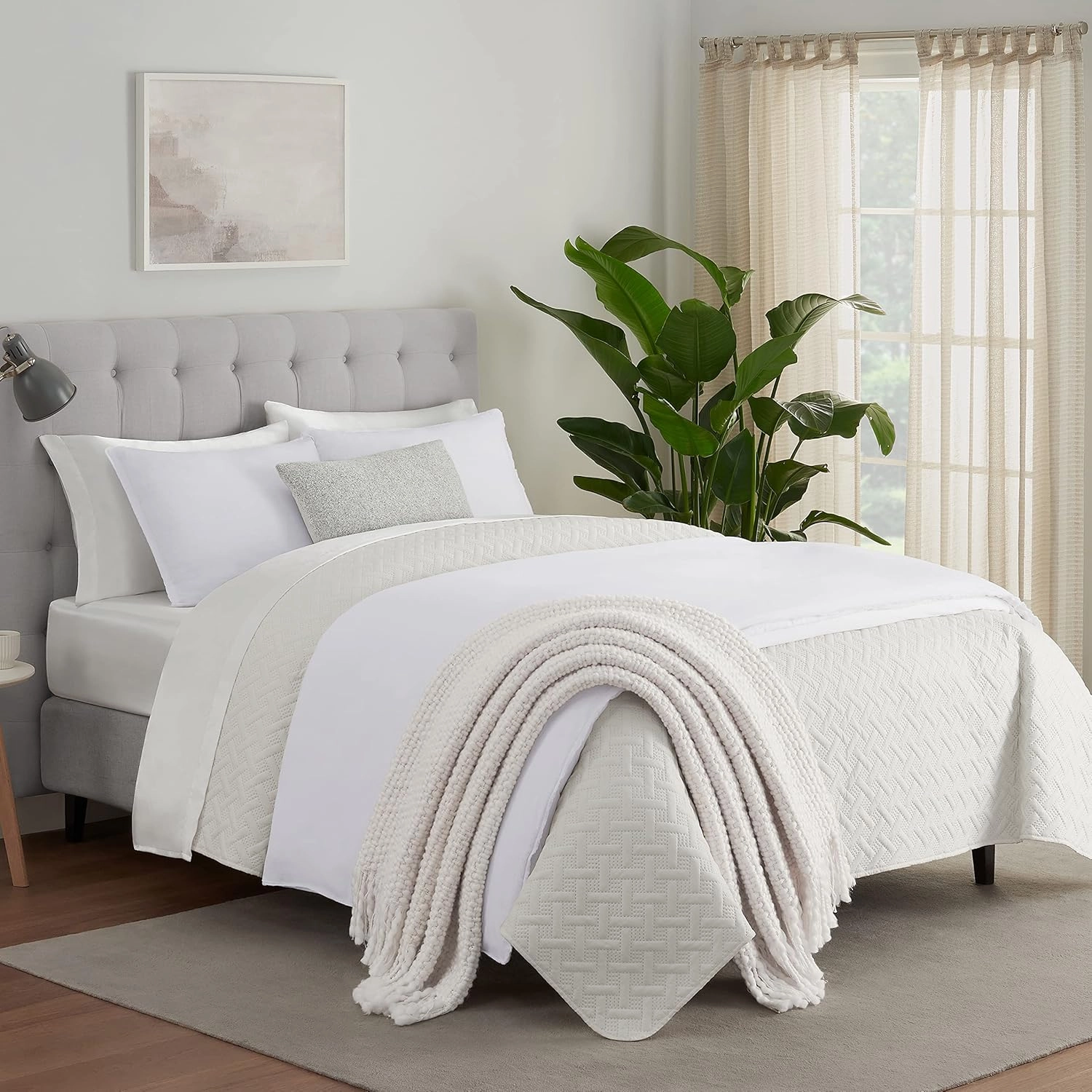 Serta ComfortSure Soft 3-Piece Full/Queen Quilt Bedding Set, Includes Bedspread/Coverlet and Pillow Shams, Bedding for All Seasons, Machine Washable, Ivory